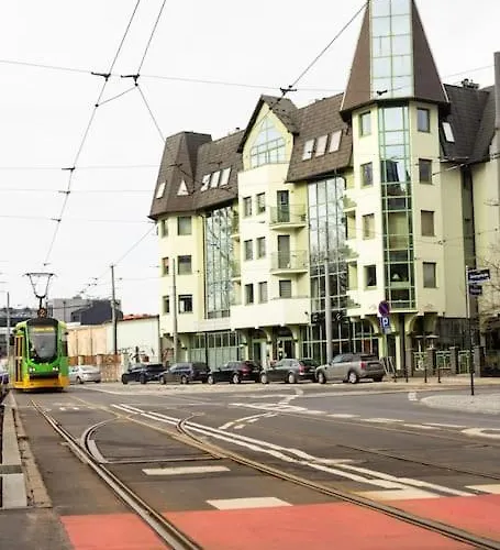 公寓 Aleapartament 波兹南